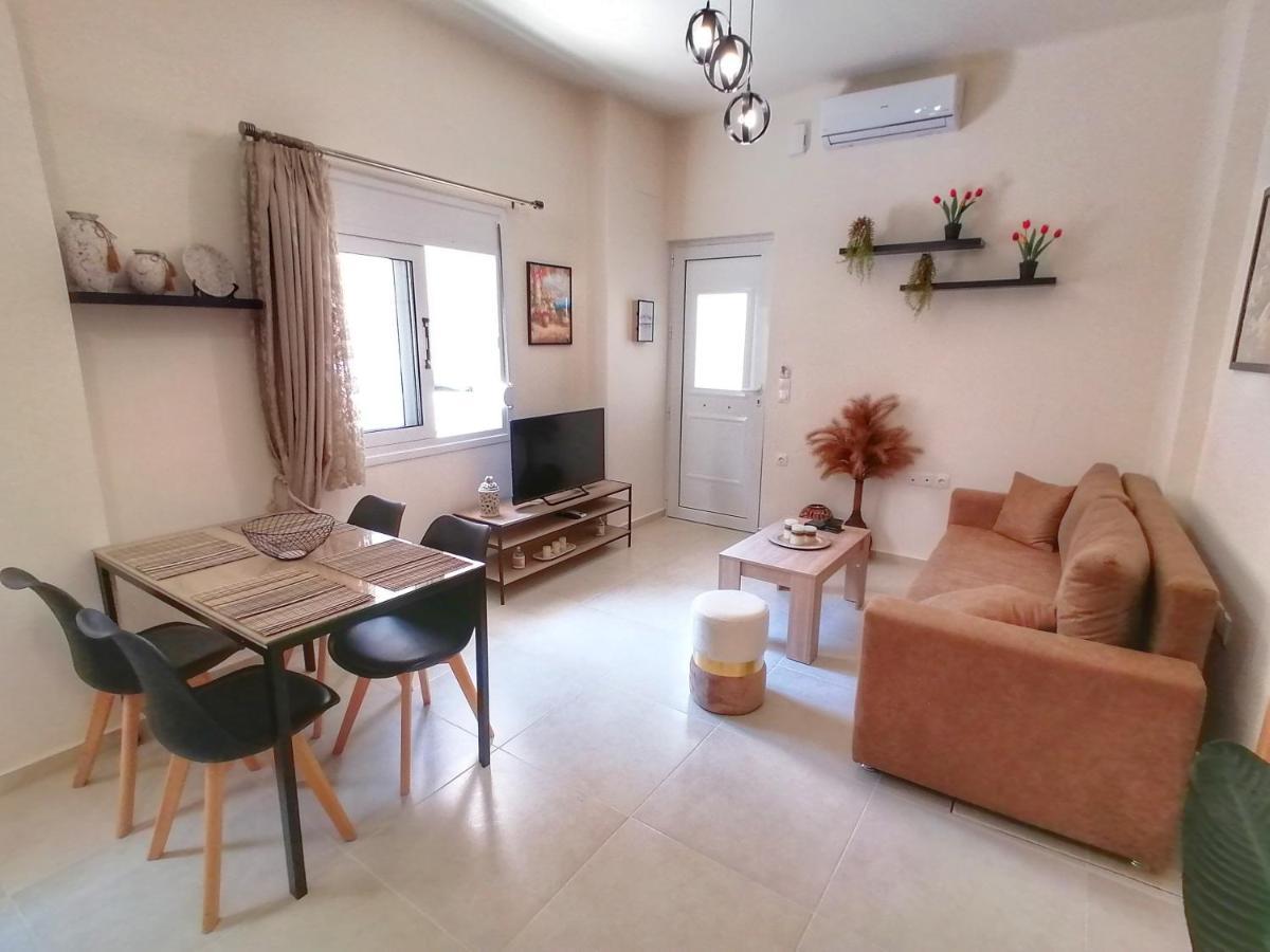 Alex Apartment, Cozy Place In Heraklion Center Экстерьер фото