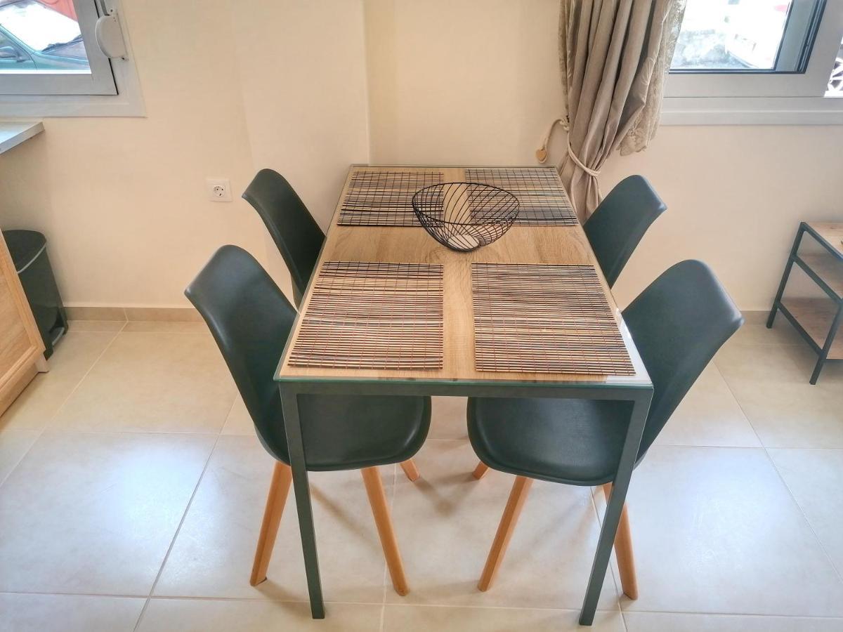 Alex Apartment, Cozy Place In Heraklion Center Экстерьер фото