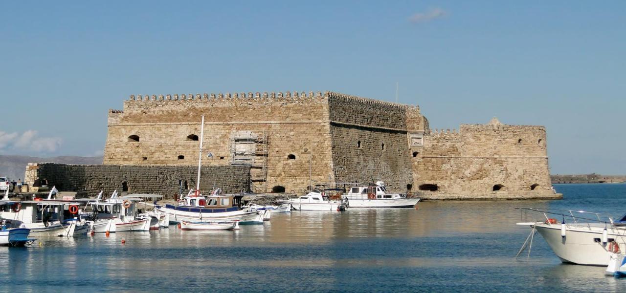 Alex Apartment, Cozy Place In Heraklion Center Экстерьер фото